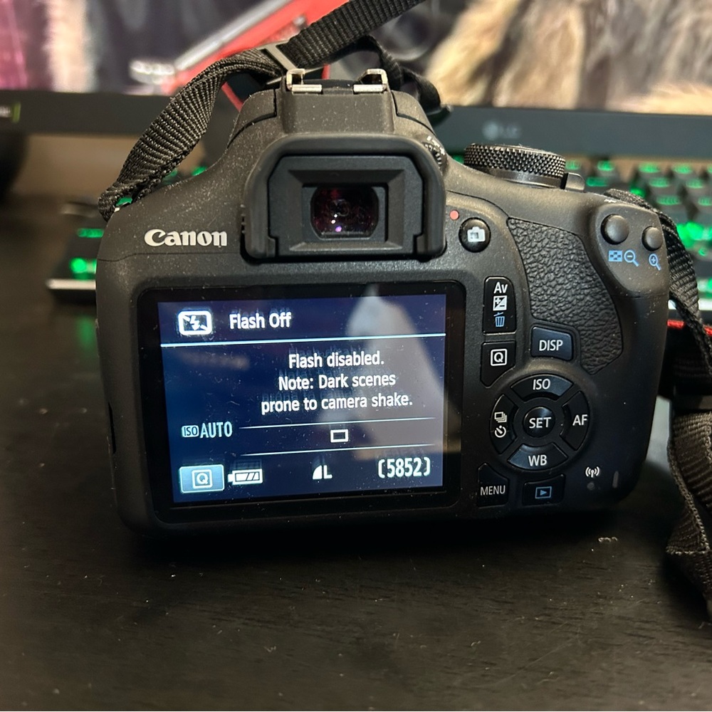 Canon rebel eos T7 Dslr